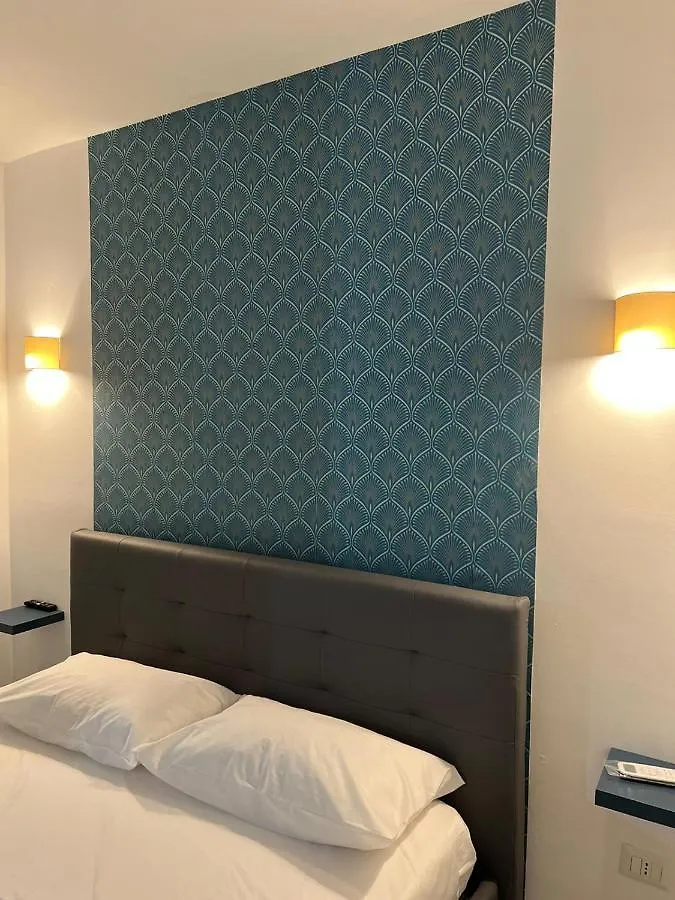 Cristiano Room 那不勒斯 0*,